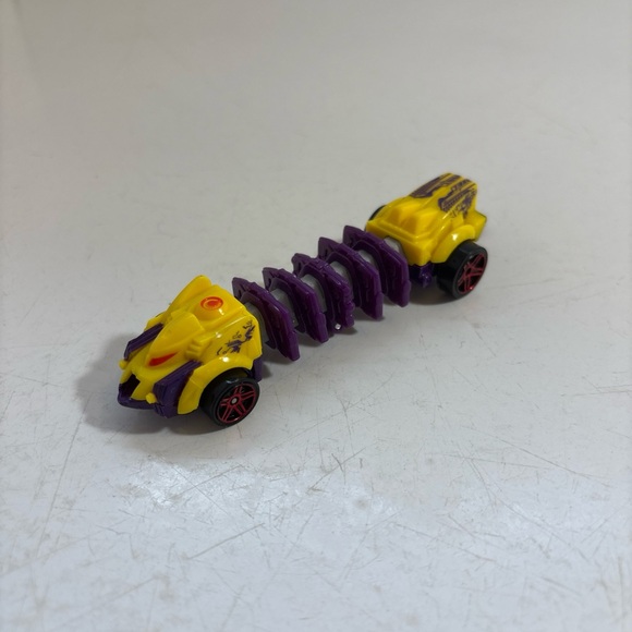 Hot Wheels Other - Hot Wheels 2013 mutant machines Scorpion yellow and purple coloured